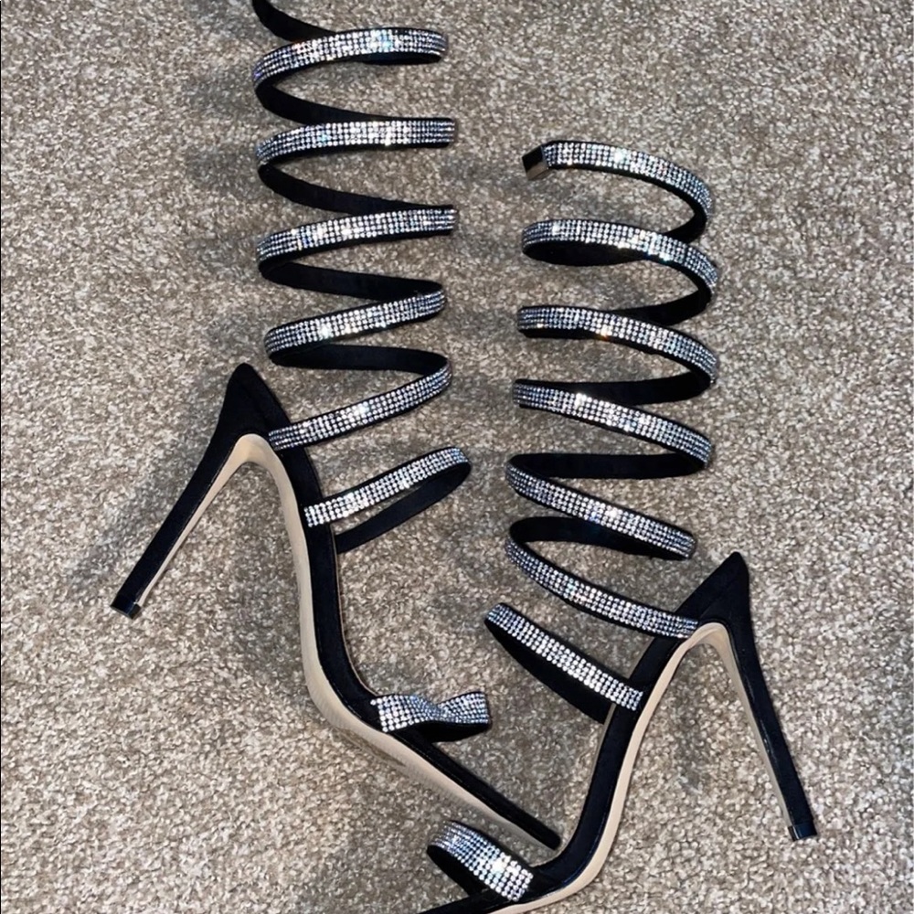 Wrap heels